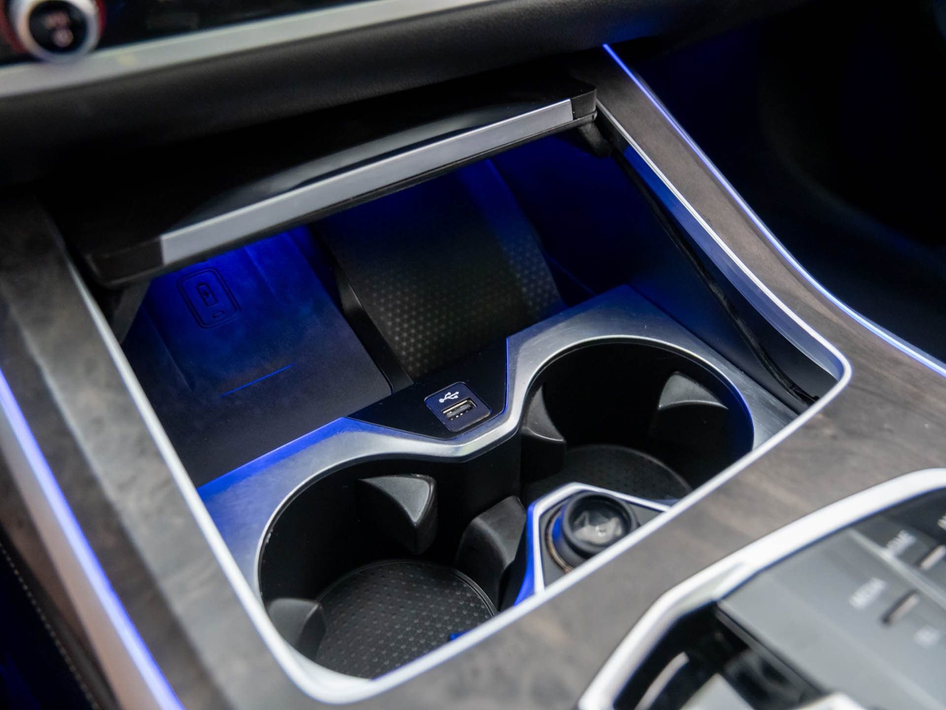 Used 2023 BMW X7 xDrive40i w/ M Sport Package image 32