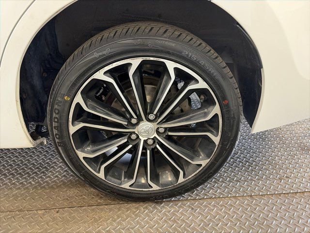Used 2016 Toyota Corolla S image 39