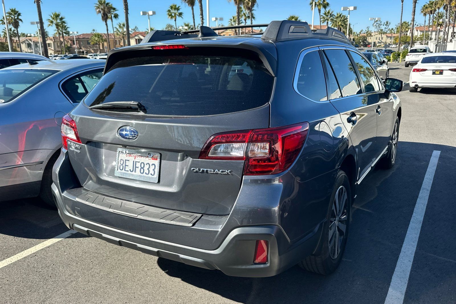 Used 2018 Subaru Outback 2.5i Limited w/ Popular Package #2 image 3