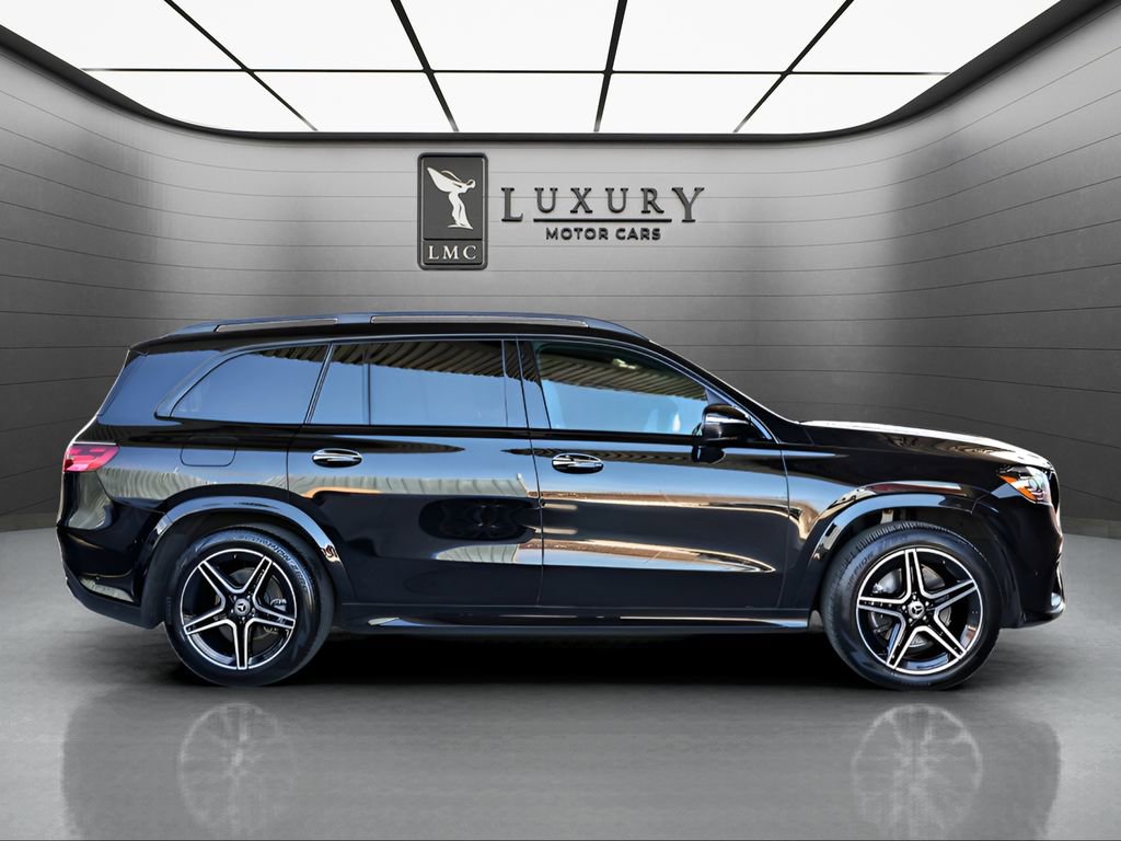 Used 2025 Mercedes-Benz GLS 450 4MATIC image 9