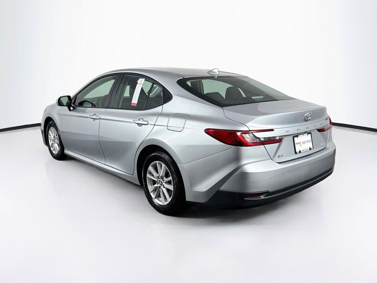 Used 2025 Toyota Camry LE FWD image 12