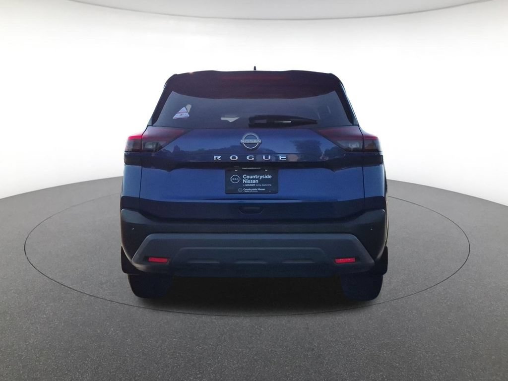 Used 2022 Nissan Rogue S FWD image 6