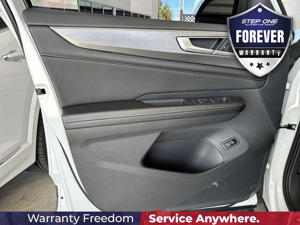 Used 2025 Volkswagen Atlas Cross Sport SE FWD image 11