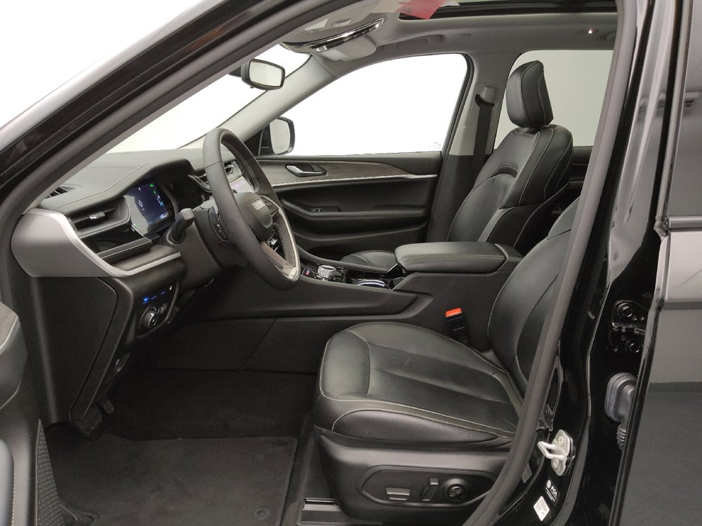 Used 2022 Jeep Grand Cherokee Limited 4xe image 17