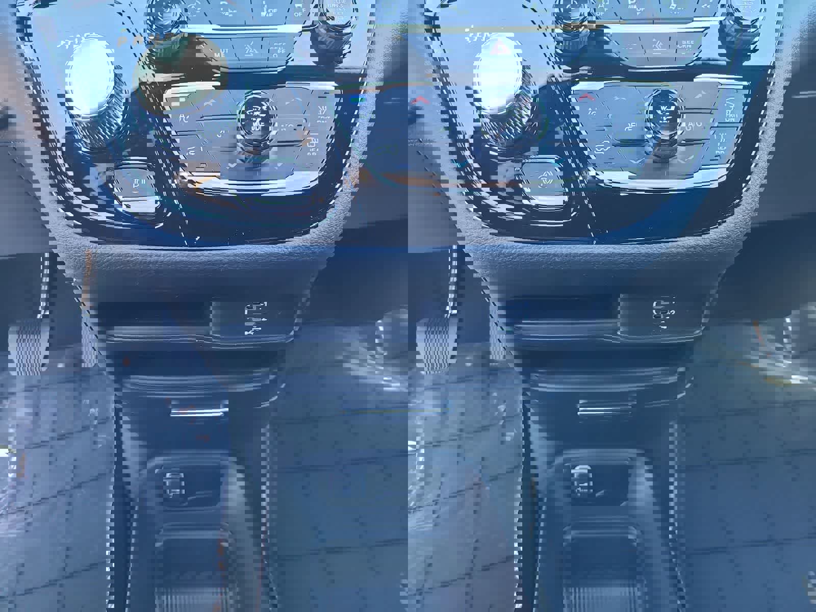 New 2026 Chrysler Pacifica Select image 25