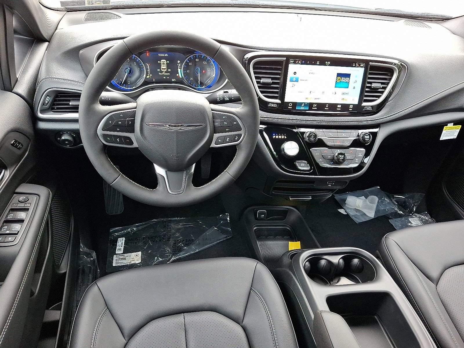 New 2026 Chrysler Pacifica Select image 7