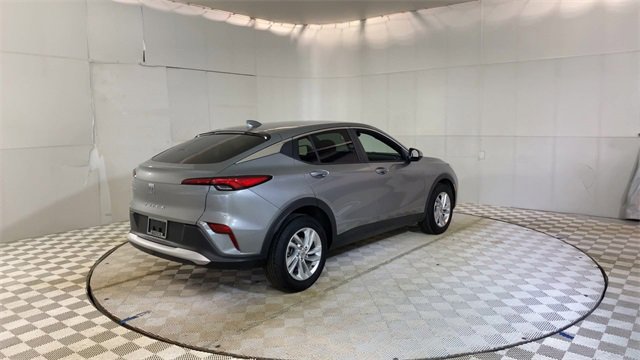 Used 2024 Buick Envista Preferred w/ Convenience I Package image 8