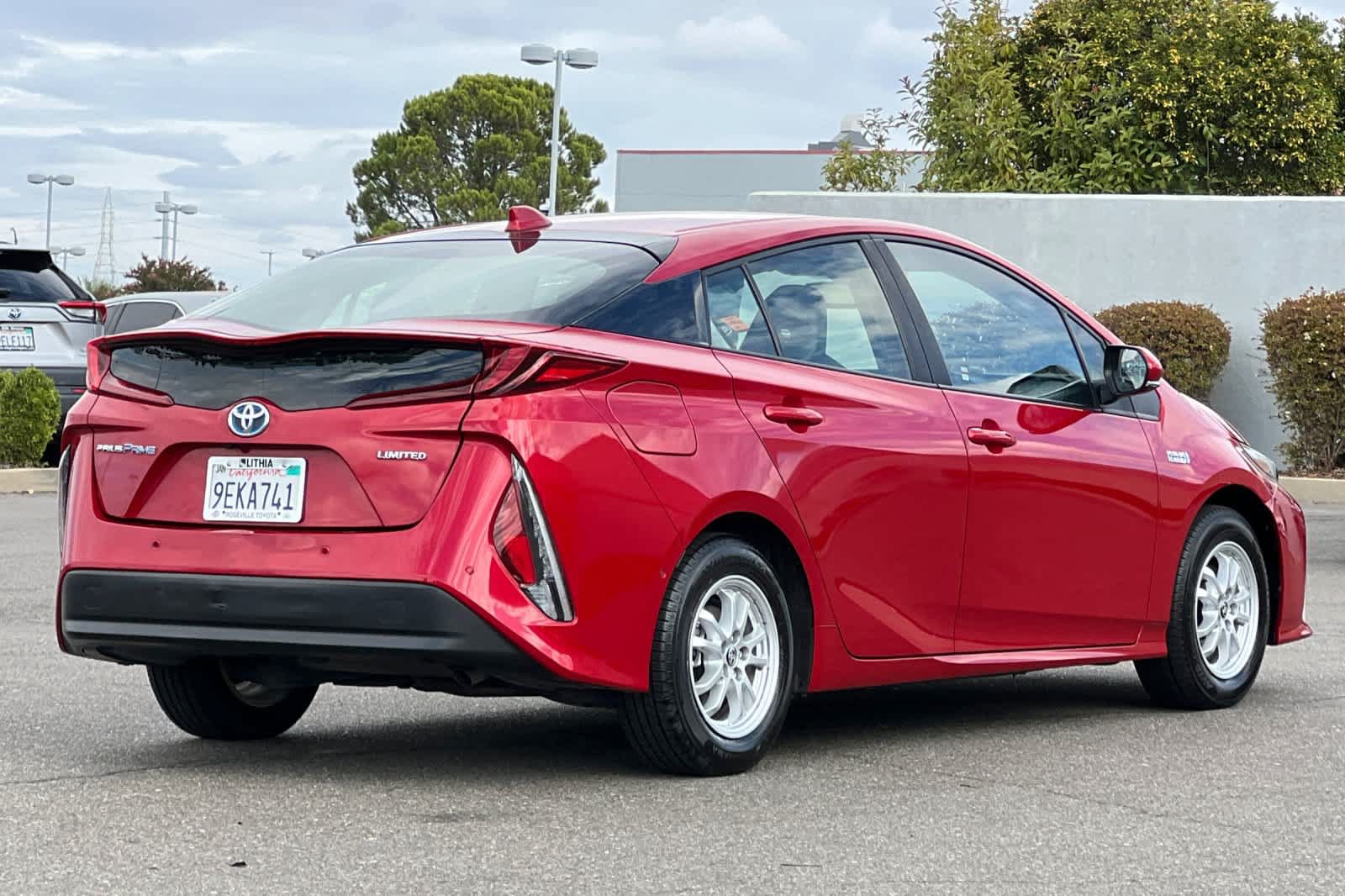 Certified 2022 Toyota Prius Prime Limited FWD video 2