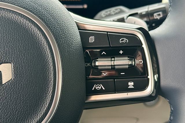 New 2026 Kia Carnival EX image 30