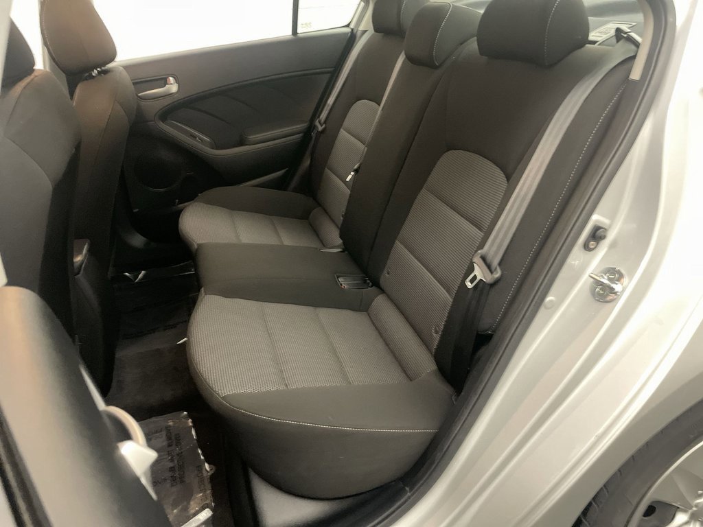 Used 2017 Kia Forte LX image 14