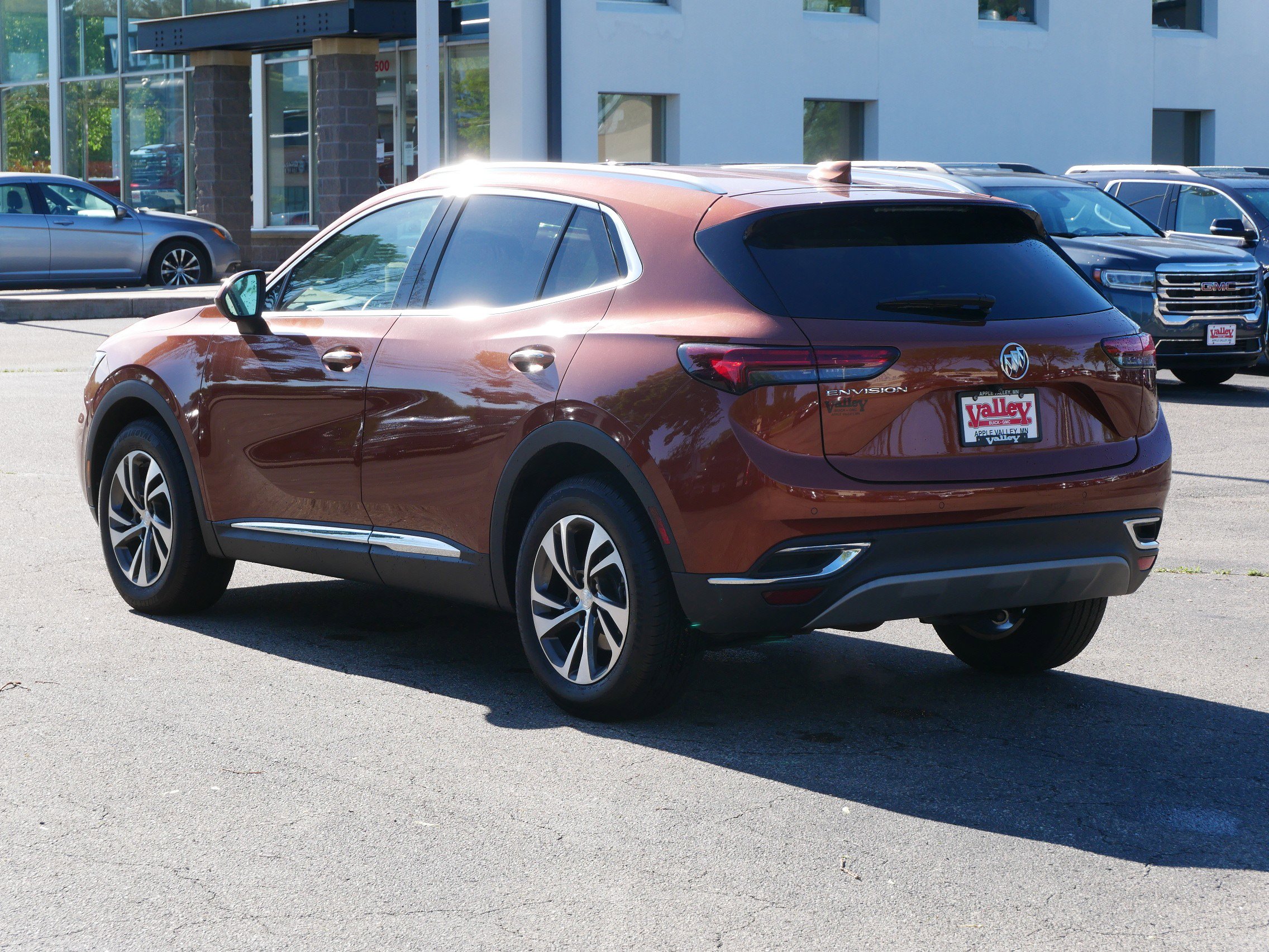 Used 2021 Buick Envision Essence w/ Technology Package I image 6