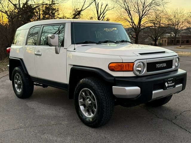 Used 2011 Toyota FJ Cruiser 4WD image 9