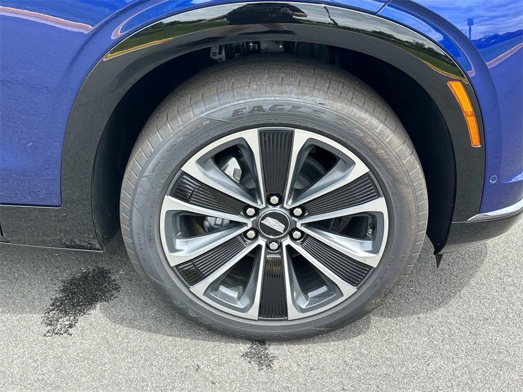 New 2026 Cadillac Vistiq Sport image 7