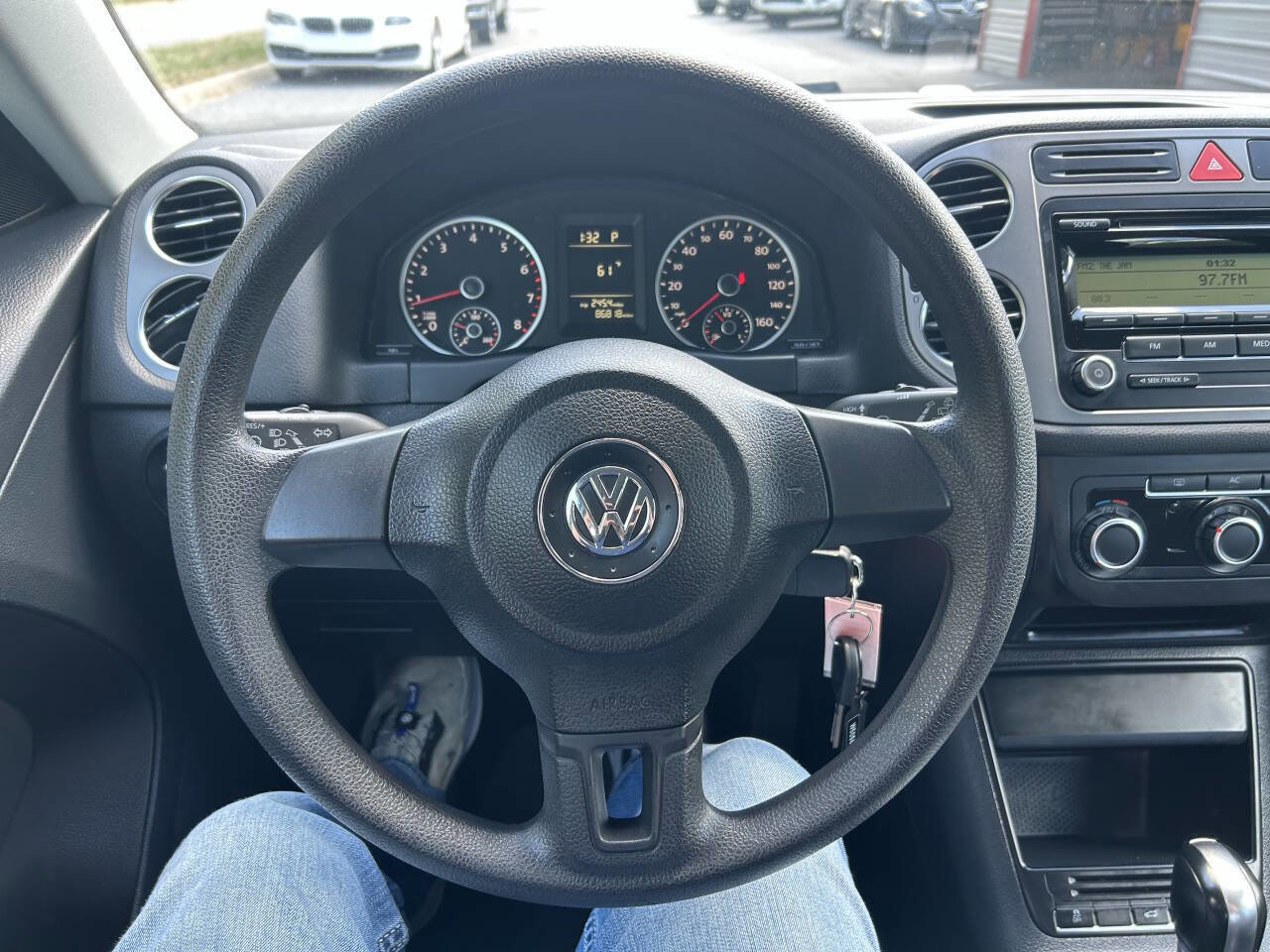 Used 2011 Volkswagen Tiguan S FWD image 26