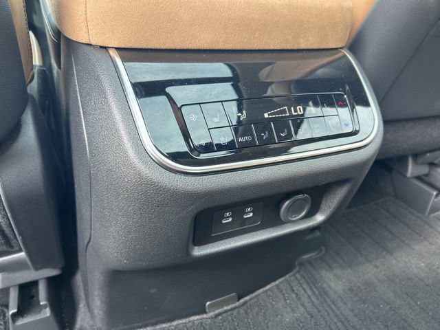 Used 2025 INFINITI QX80 Luxe w/ Cargo Package image 14