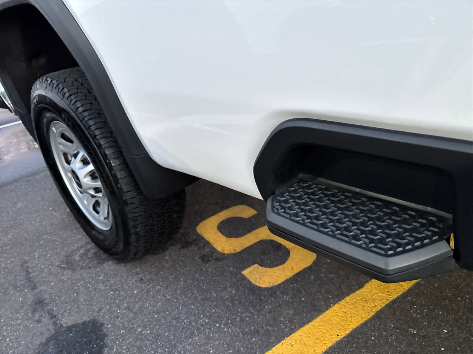 Certified 2025 GMC Sierra 2500 Pro w/ Convenience Package image 31