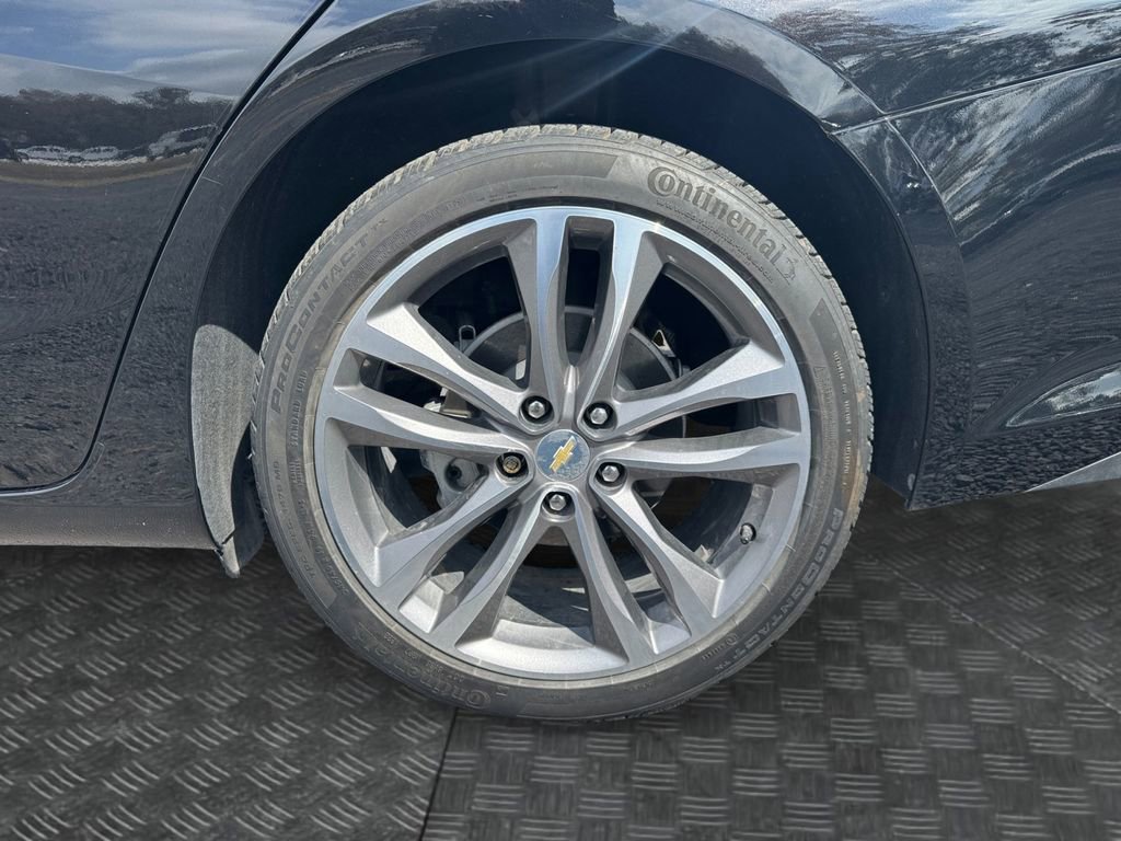 Used 2022 Chevrolet Malibu Premier image 17