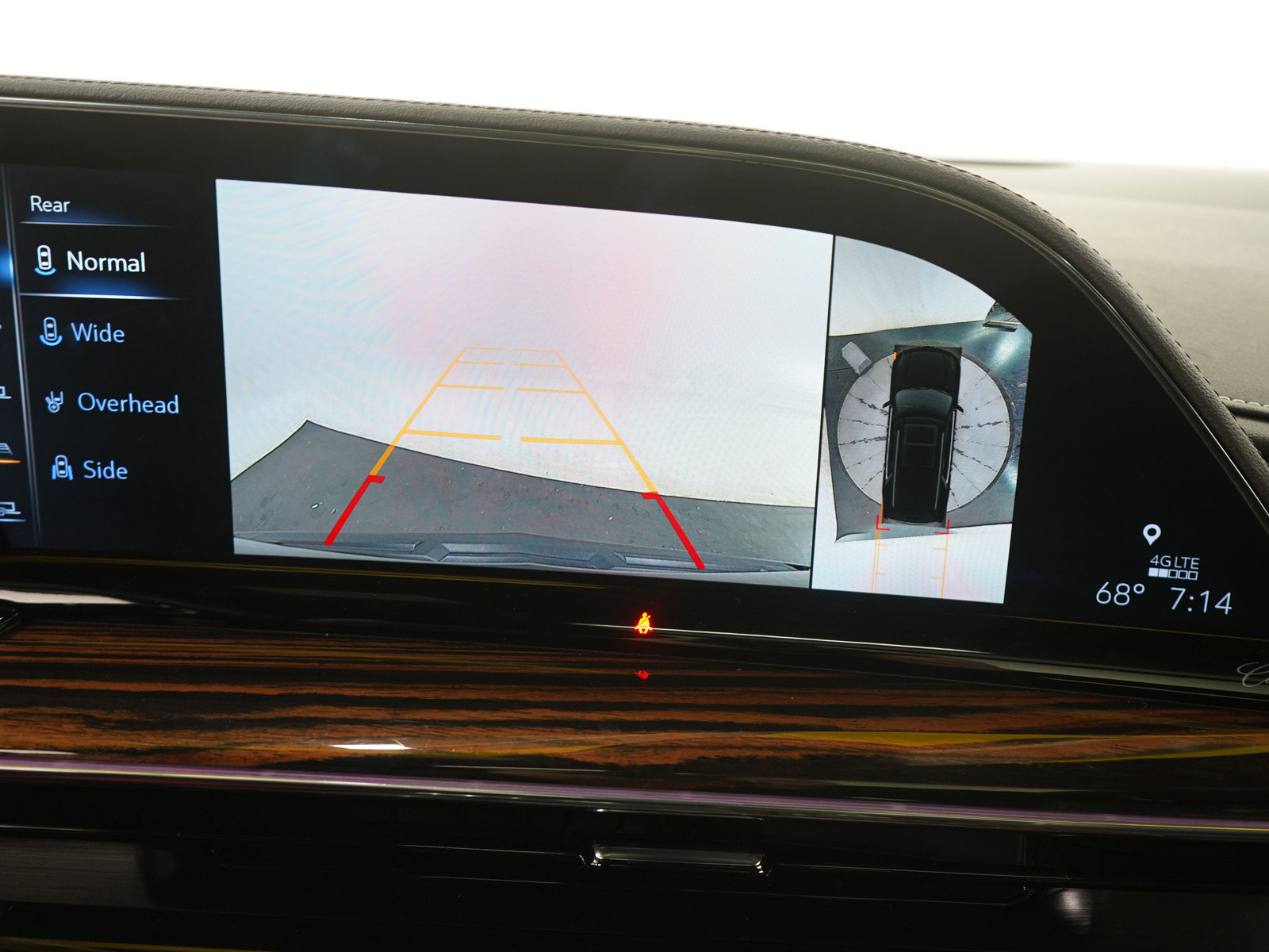 Used 2024 Cadillac Escalade Premium Luxury w/ Performance Package image 29