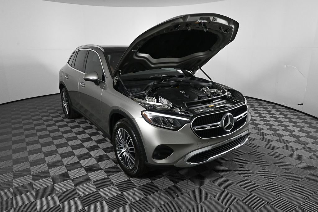 Used 2024 Mercedes-Benz GLC 300 image 33