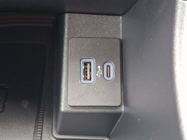 Certified 2024 Ford Edge ST-Line AWD/4WD image 24