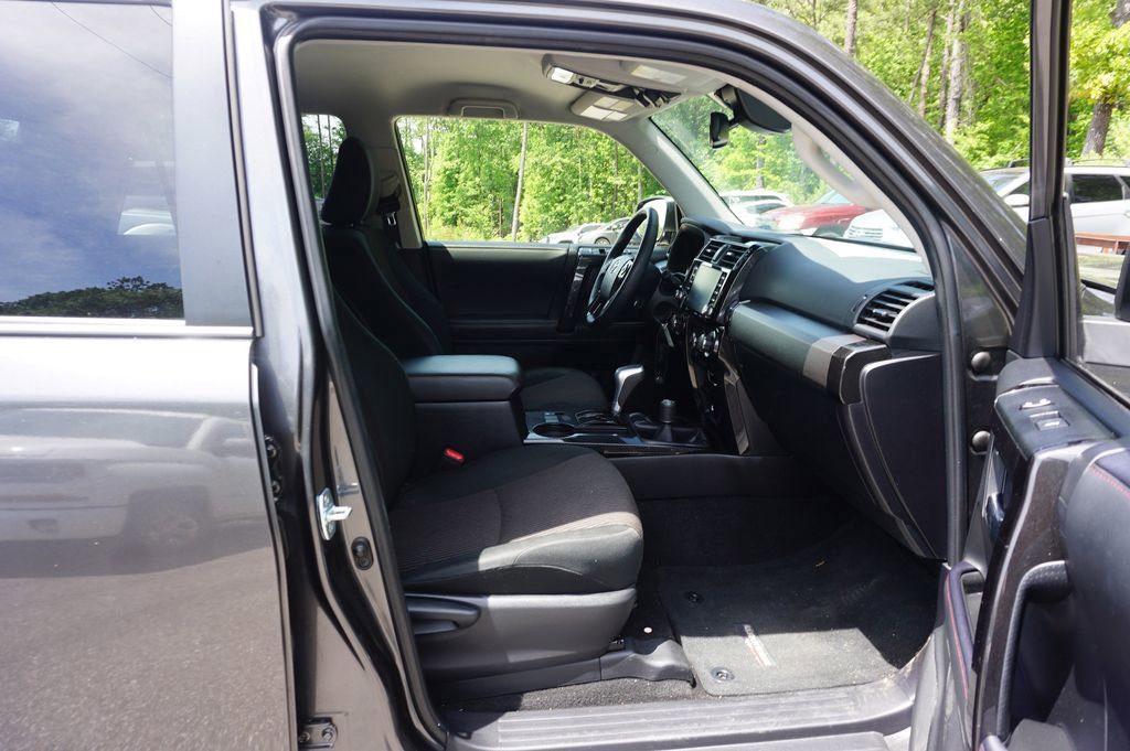 Used 2021 Toyota 4Runner TRD Off-Road image 15