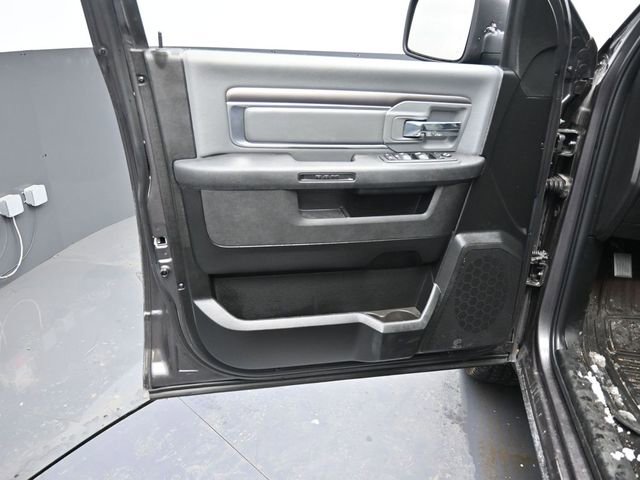 Used 2023 RAM 1500 Classic SLT image 13