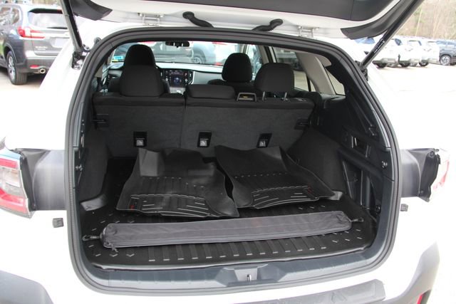 Used 2022 Subaru Outback Premium image 31