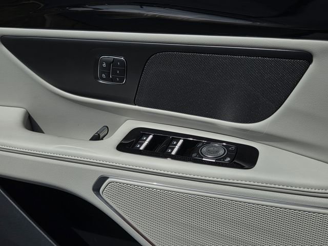 Certified 2026 Lincoln Nautilus Premier image 16