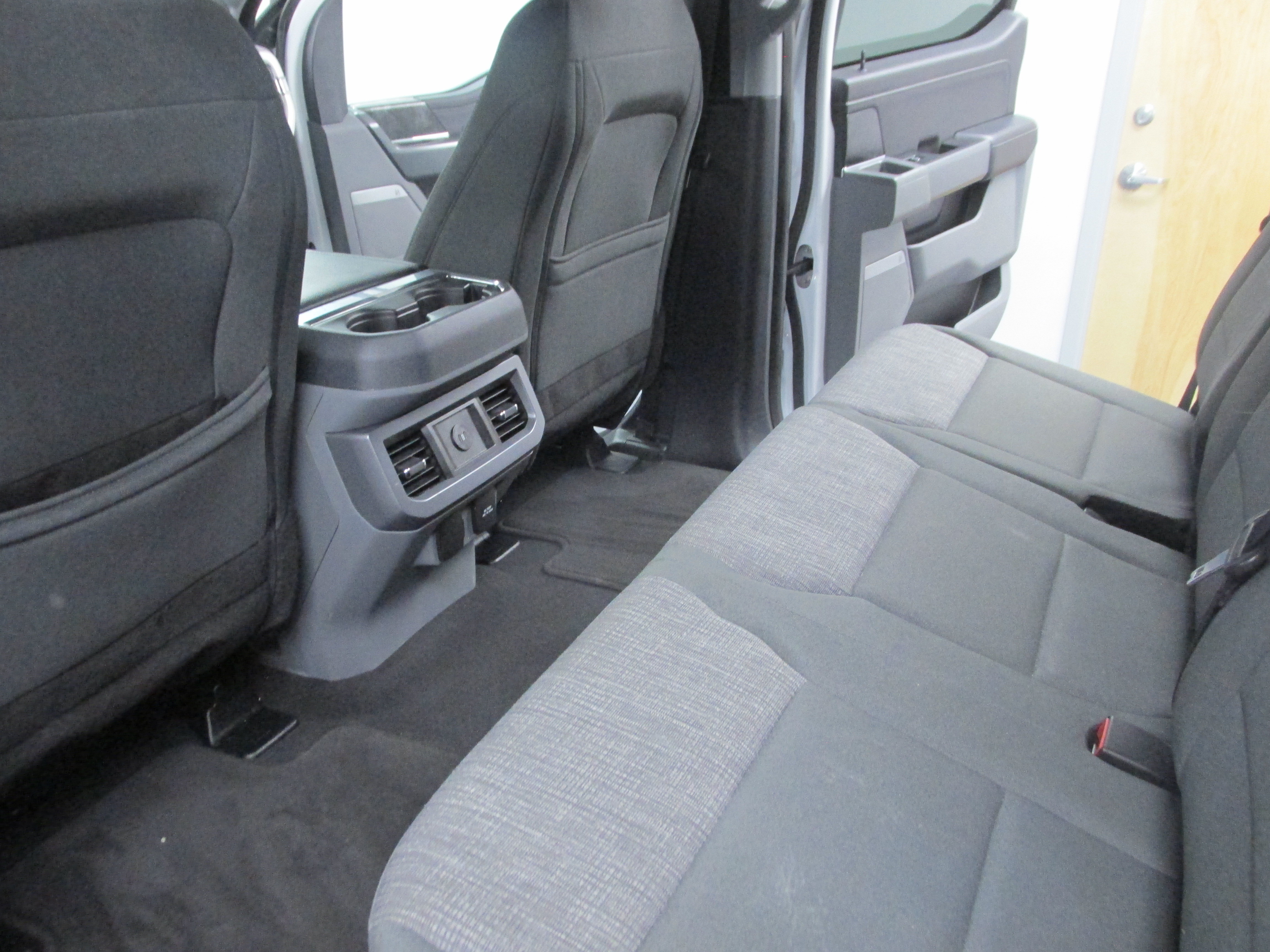 Used 2024 Ford F250 XLT w/ XLT Premium Package AWD/4WD image 26