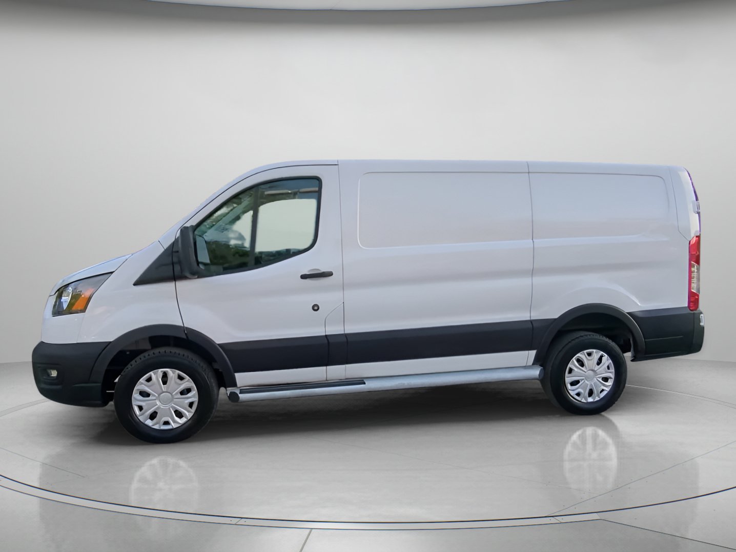 Used 2024 Ford Transit 250 Low Roof w/ Exterior Upgrade Package RWD image 13