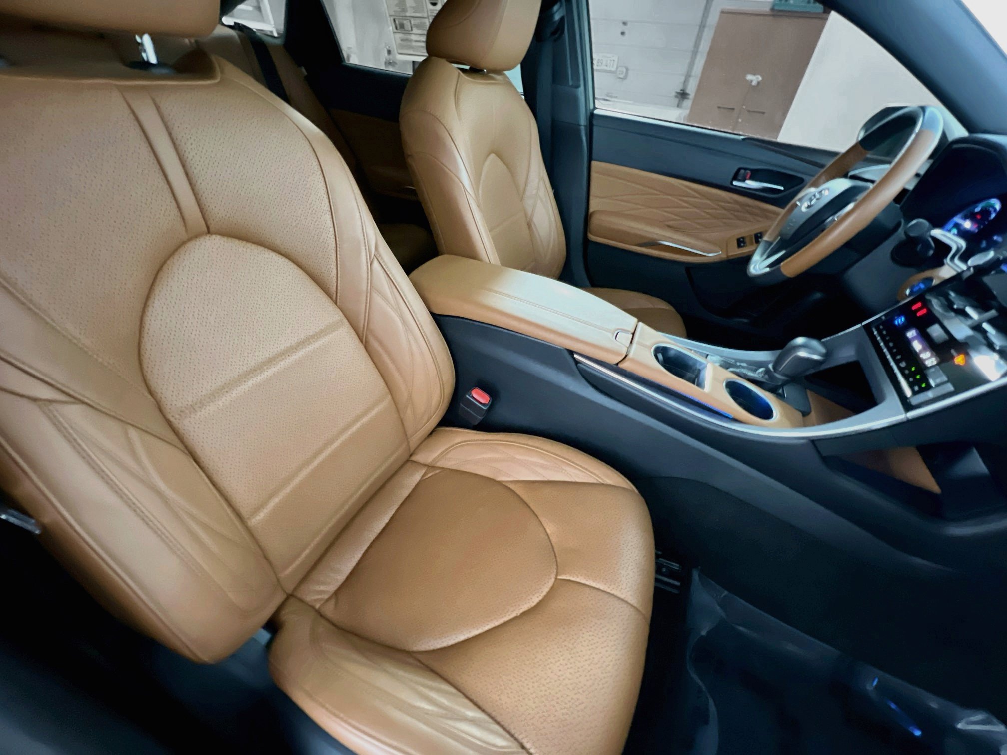 Used 2021 Toyota Avalon Limited w/ Advanced Safety Package FWD image 31