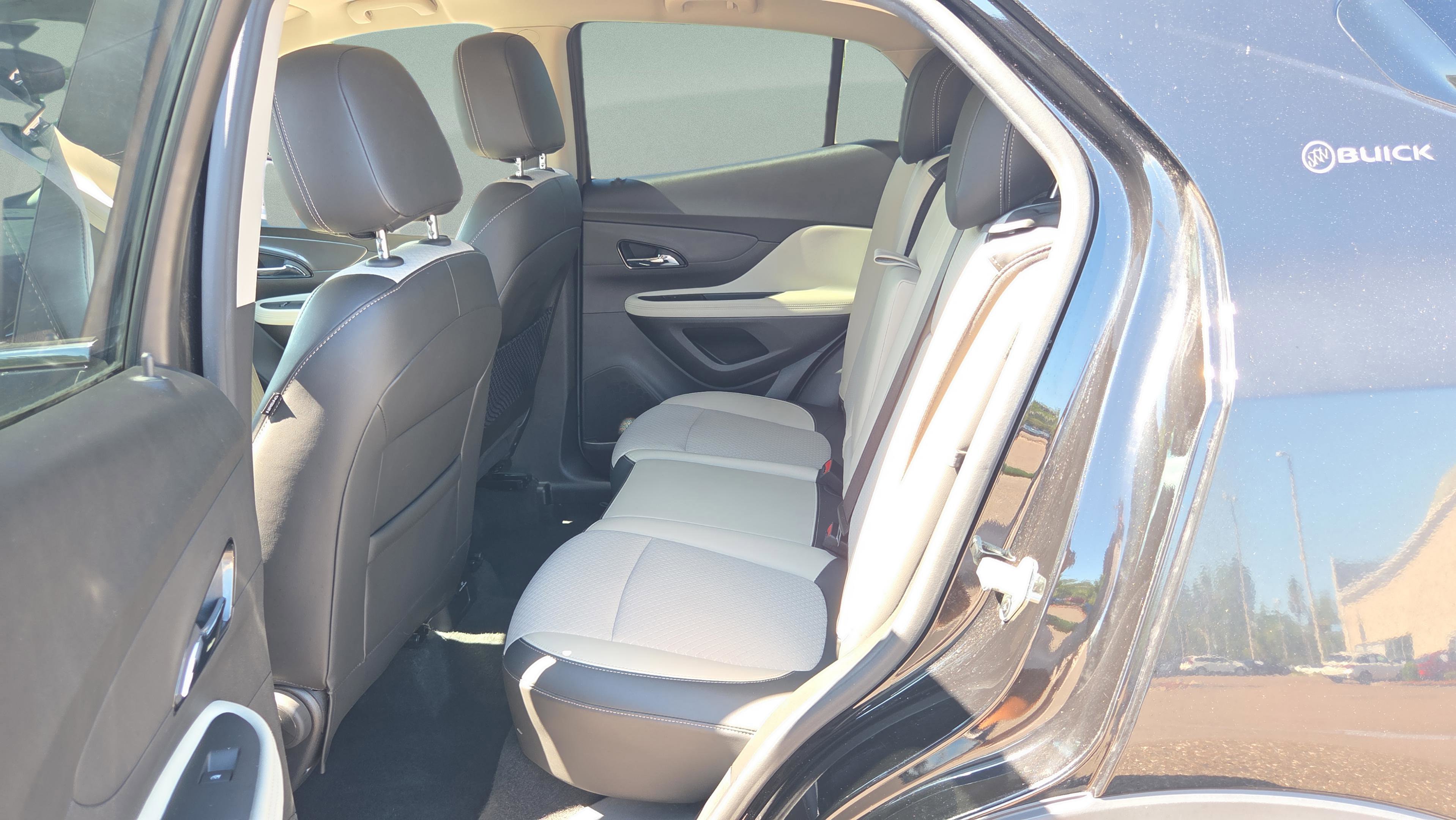 Used 2020 Buick Encore Preferred w/ Safety Package FWD image 10