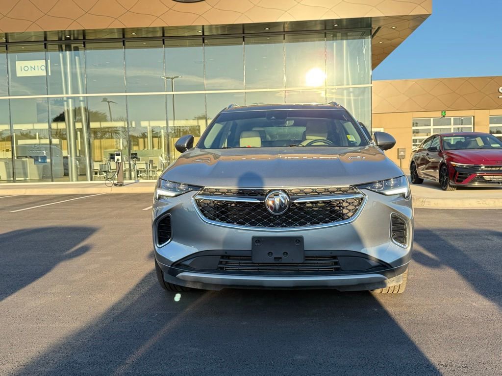 Used 2023 Buick Envision Avenir FWD image 2