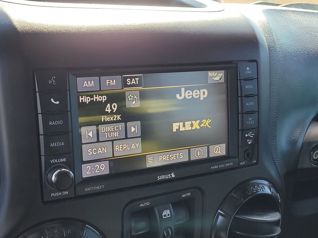 Used 2017 Jeep Wrangler Unlimited Rubicon image 19