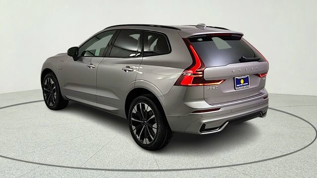 New 2026 Volvo XC60 T8 Plus w/ Climate Package PRO AWD/4WD image 5