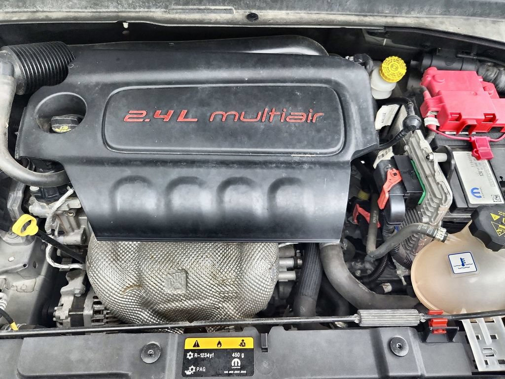 Used 2020 Jeep Renegade Latitude w/ Popular Equipment Group AWD/4WD image 37