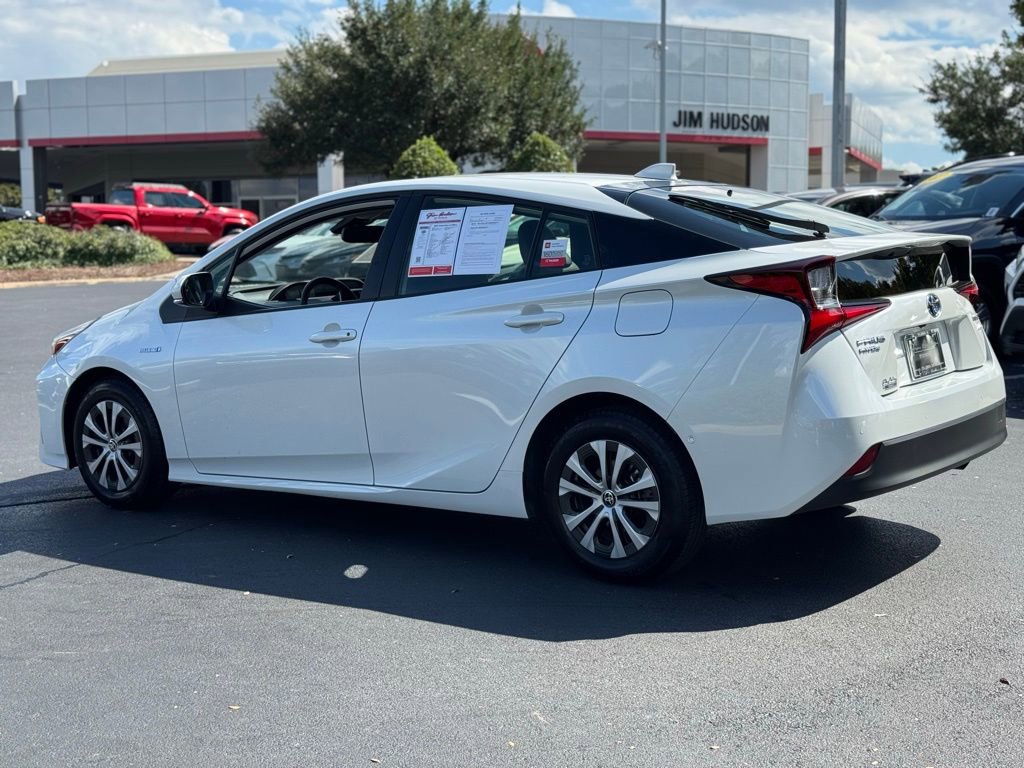 Certified 2022 Toyota Prius XLE image 10