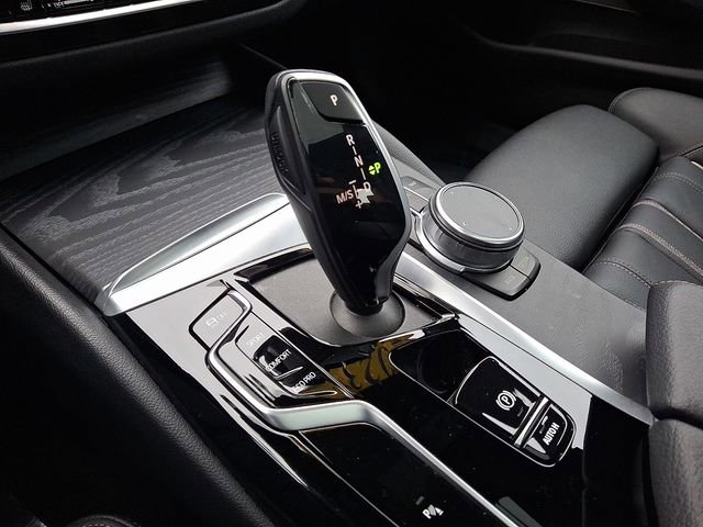 Used 2023 BMW 530i xDrive w/ Premium Package image 15
