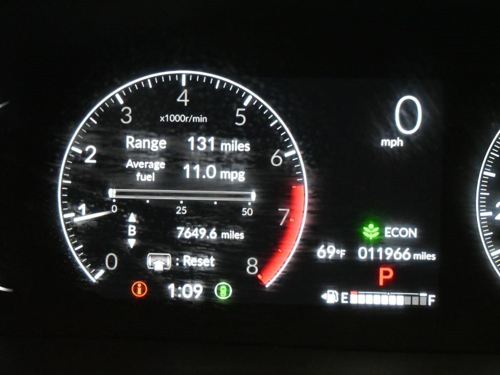 Used 2023 Honda Pilot Touring image 16