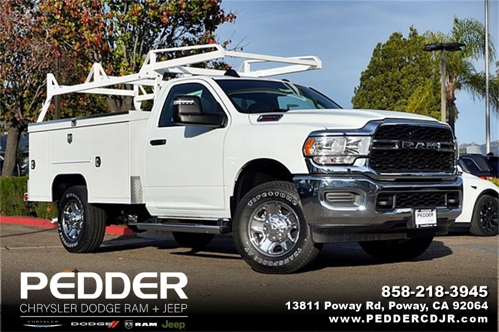 New 2024 RAM 2500 Tradesman w/ Chrome Appearance Group