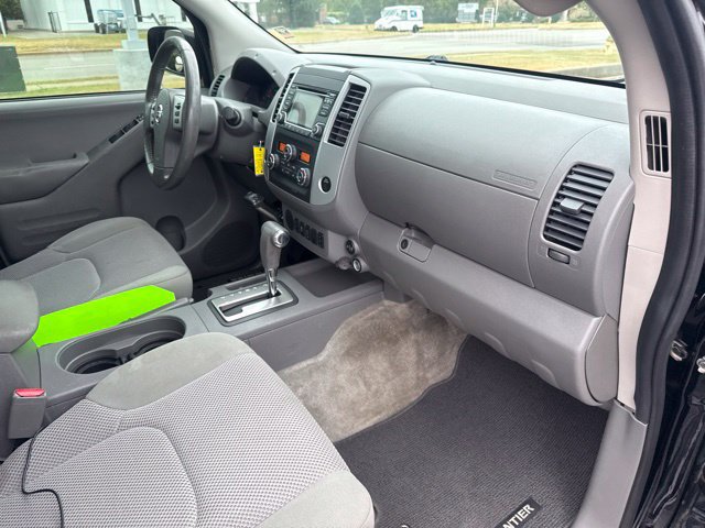 Used 2018 Nissan Frontier SV w/ Value Truck Package RWD image 14