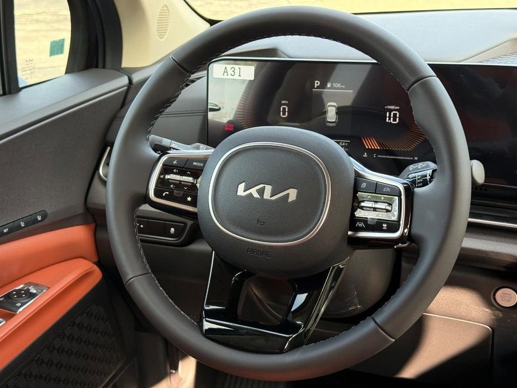 New 2026 Kia Carnival EX image 9