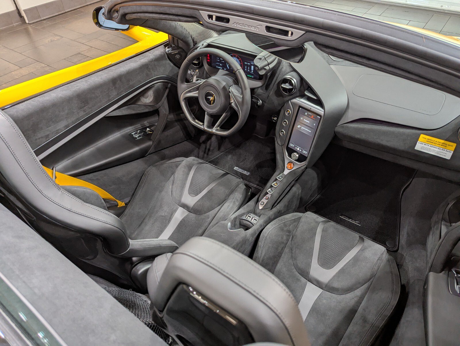 New 2026 McLaren 750S Spider RWD image 17