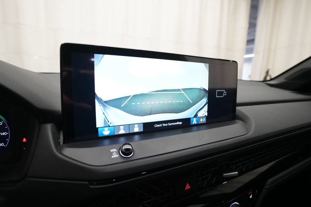 Used 2024 Honda Accord Sport image 19