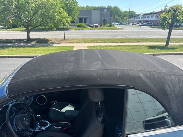 Used 2019 Volkswagen Beetle 2.0T S FWD image 16