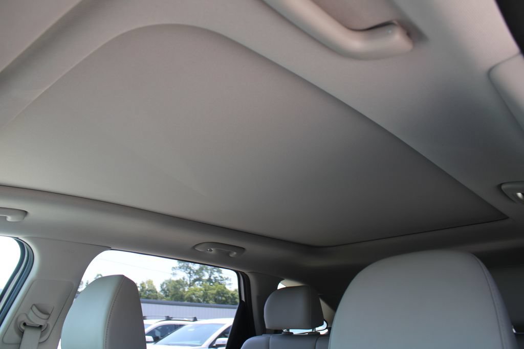 Certified 2025 Kia Sorento EX w/ Panoramic Sunroof Package FWD image 60