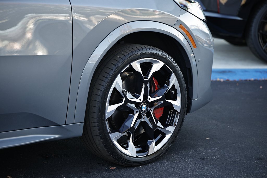 Certified 2025 BMW X2 xDrive28i w/ Technology Package image 5