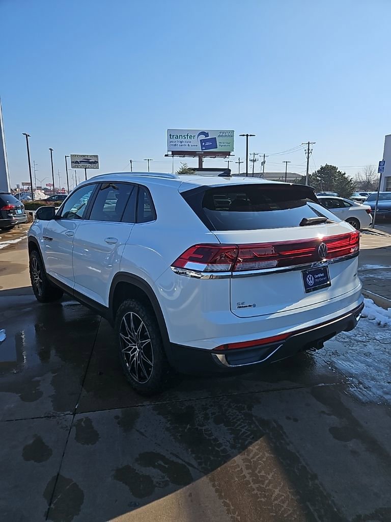 Used 2025 Volkswagen Atlas Cross Sport SE image 7