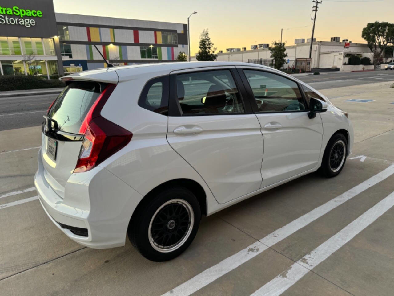 Used 2019 Honda Fit LX image 4