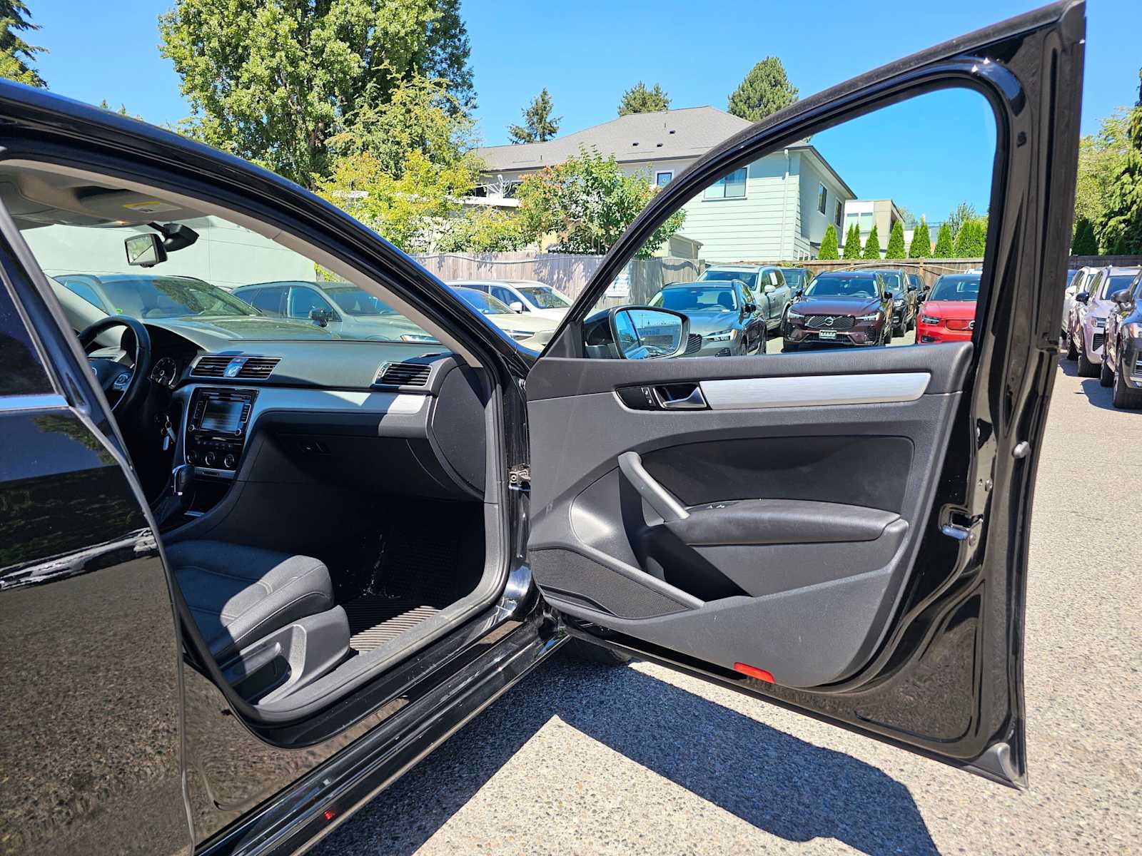 Used 2013 Volkswagen Passat 2.5 SE FWD image 9